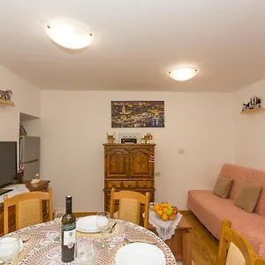 Hidden Gem In Diocletian Palace Old Town Center Apartment Split