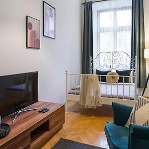 Wawelove Royal Spacious 2 Bedroom Apt 1 Min To Main Sq! Apartment Krakow